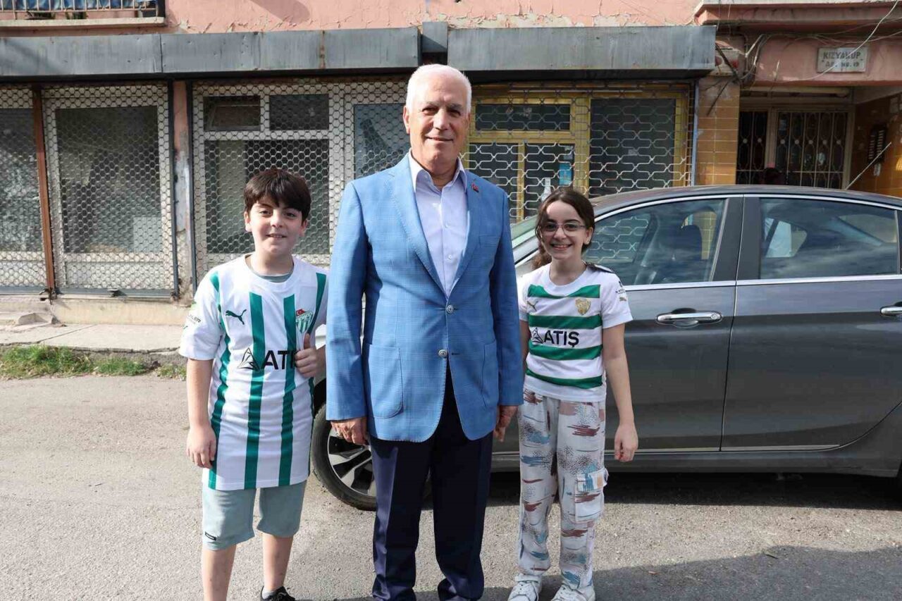 Bursa Büyükşehir Belediye Başkanı Mustafa Bozbey, kentin eski yerleşim yerlerinde