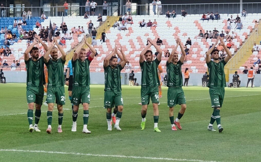 TFF 2. Lig Kırmızı Grup 5. hafta maçında Bursaspor, deplasmanda