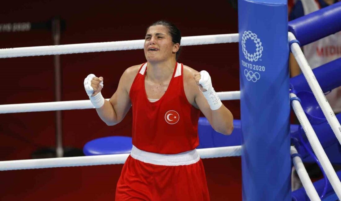 Dünya Boks Şampiyonası’nda çeyrek finalde elenen milli boksör Busenaz Sürmeneli,