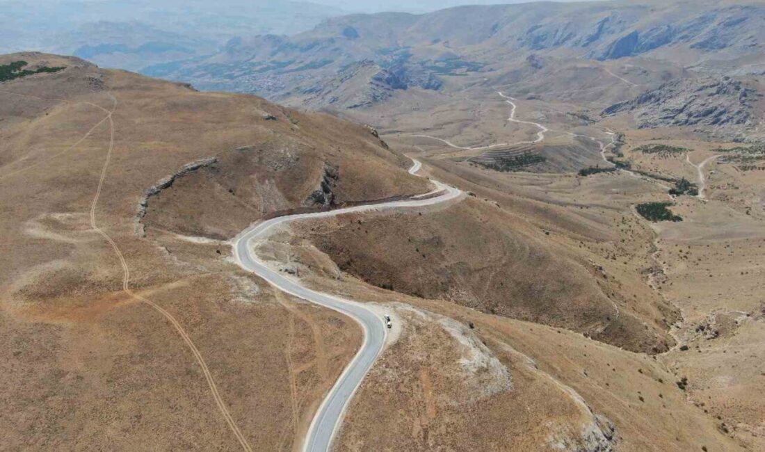 Malatya Büyükşehir Belediyesi, Darende ilçesine bağlı Uzunhasan Mahallesi’nde 7 kilometre