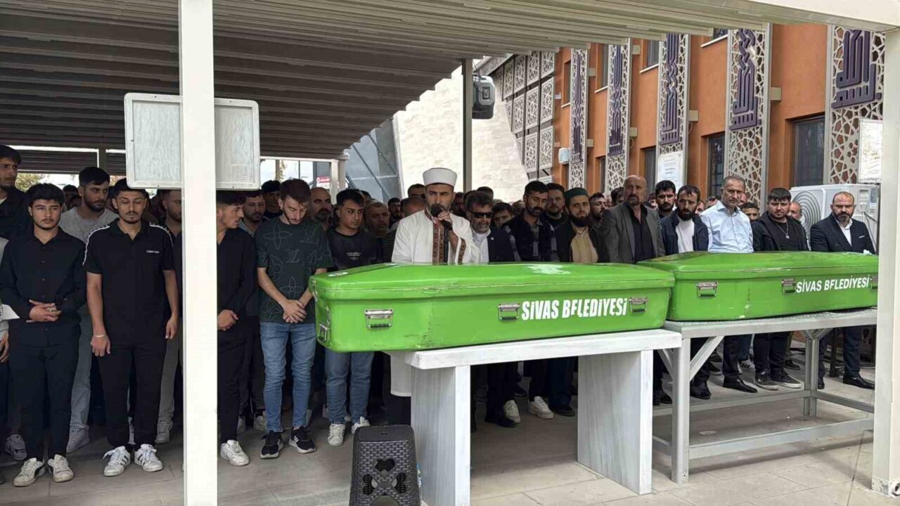 Otomobilde patlayan çakmak gazı, Emre ve Efe isimli ikiz kardeşleri