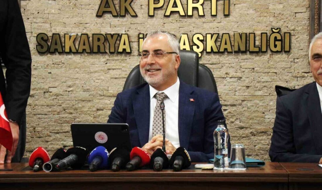 Çalışma ve Sosyal Güvenlik Bakanı Vedat Işıkhan, Sakarya’da yaptığı konuşmada