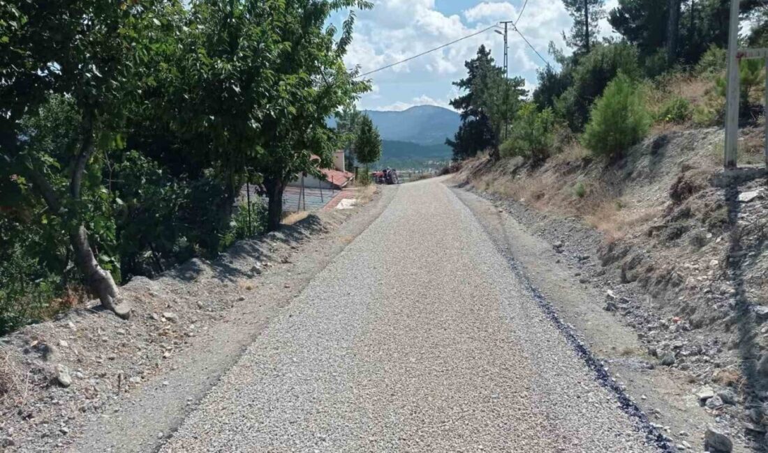 Çameli Belediyesi öz kaynaklarıyla yol ve ulaşım altyapısını güçlendirmeye yönelik