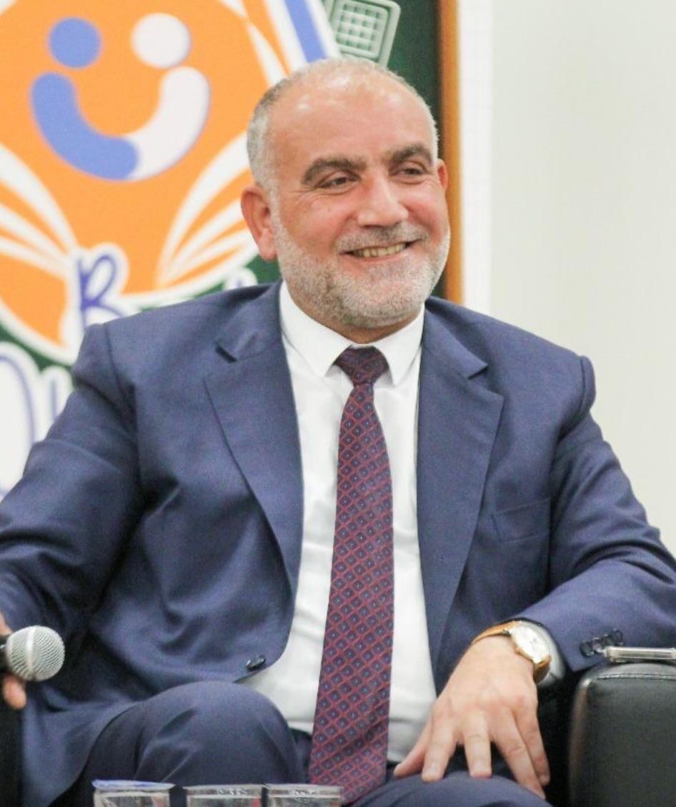 Samsun’un Canik Belediye Başkanı İbrahim Sandıkçı, ilçede üniversiteyi kazanan tüm