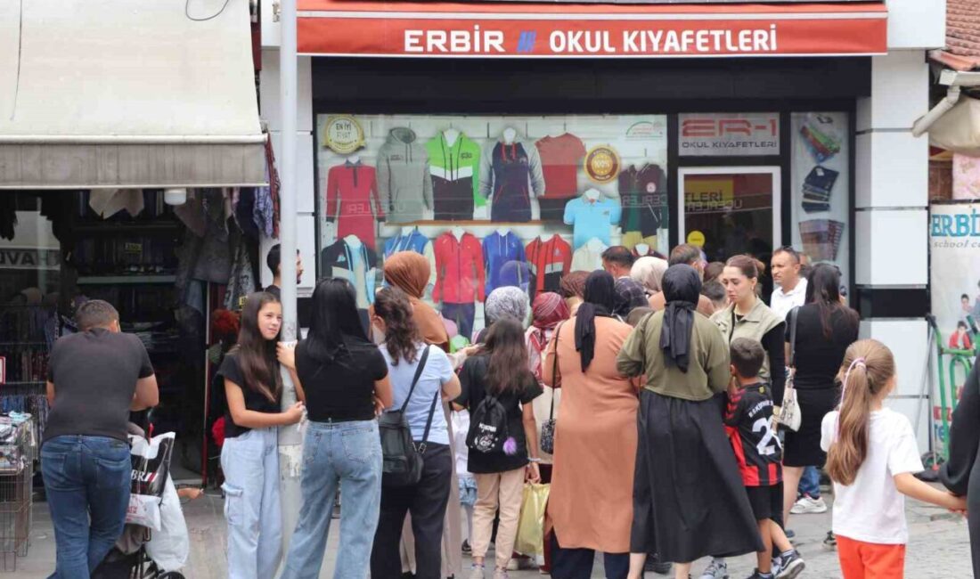 Yeni eğitim-öğretim yılının yarın başlayacak olmasından dolayı Eskişehir’de birçok veli