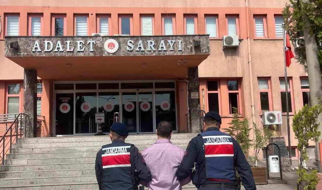 Karabük’te açık cezaevinden firar eden ve hakkında çeşitli suçlardan toplam
