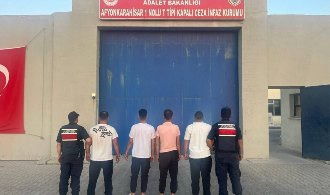 Afyonkarahisar’da uyuşturucu satma suçundan kaldığı cezaevinden izinli olarak dışarı çıkan