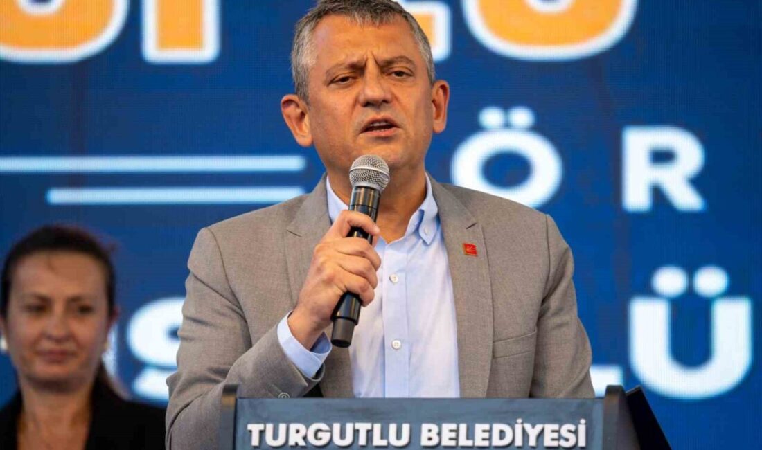 CHP Genel Başkanı Özgür Özel, Manisa’nın Turgutlu ilçesinde belediye tarafından