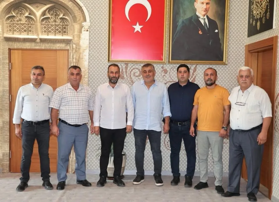 Aksu Belediye Başkanı İsa Yıldırım, CHP’den istifa eden meclis üyelerinin