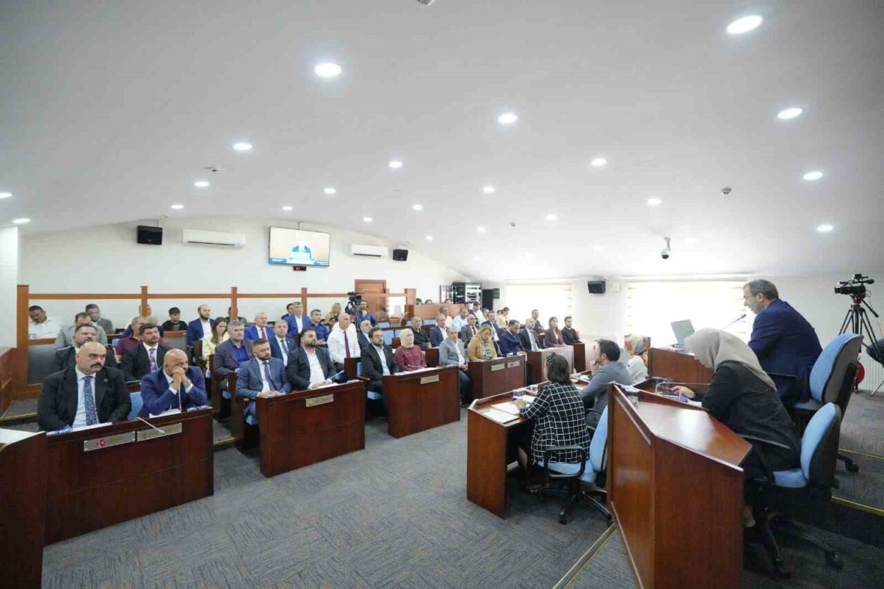 Pendik Belediyesi Eylül Ayı Meclis Toplantısında İSBİKE tartışması yaşandı. CHP’li