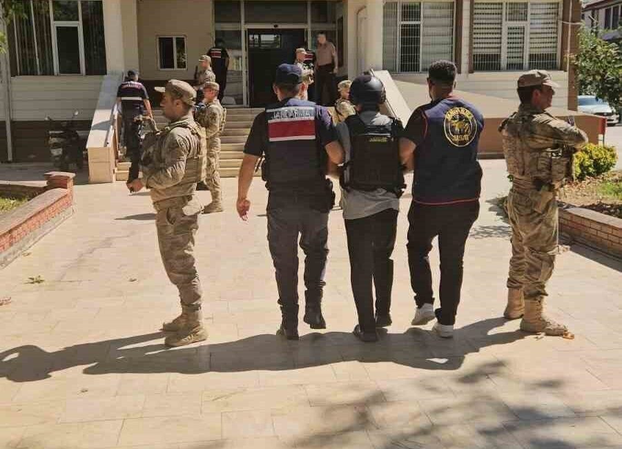 Bilecik’te bir kişiyi öldürerek, olay yerinden kaçan ve ardından yakalanan