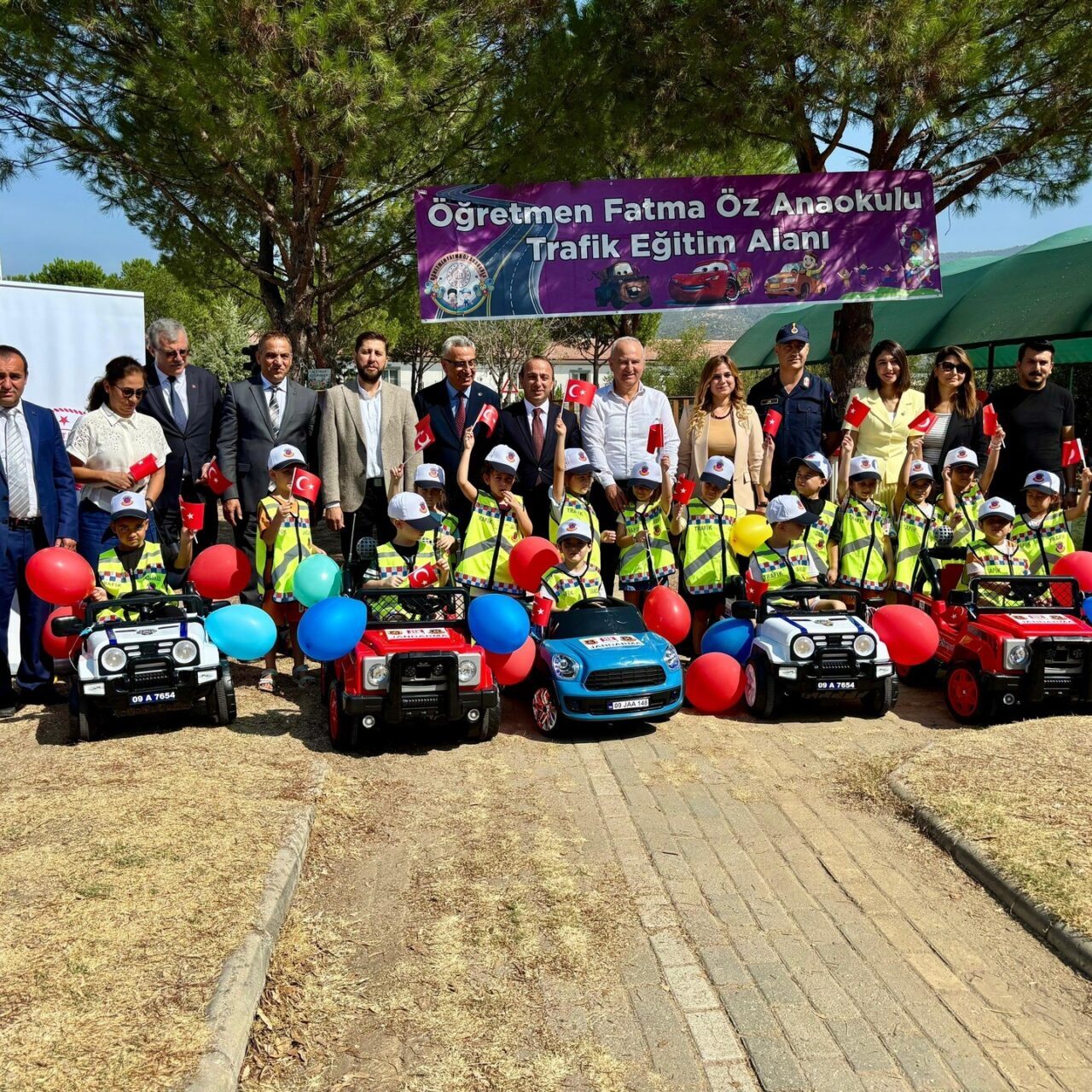 Aydın’ın Çine ilçesinde anaokulu öğrencilerinin trafik kurallarını uygulamalı öğrenebilmesi için