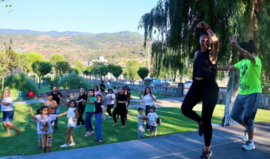 Avrupa Hareketlilik Haftası etkinlikleri kapsamında Kuvayi Milliye Parkı’nda zumba etkinliği