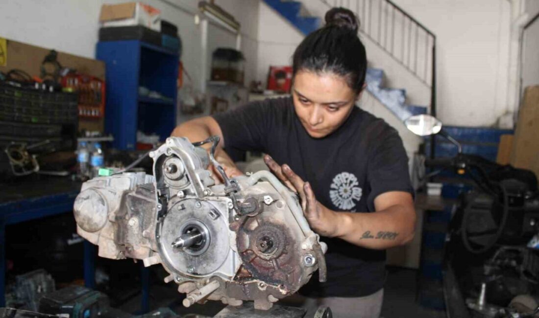 Aydın’da çırak sıkıntısı yaşayan eşine destek olmak için sanayiye adım