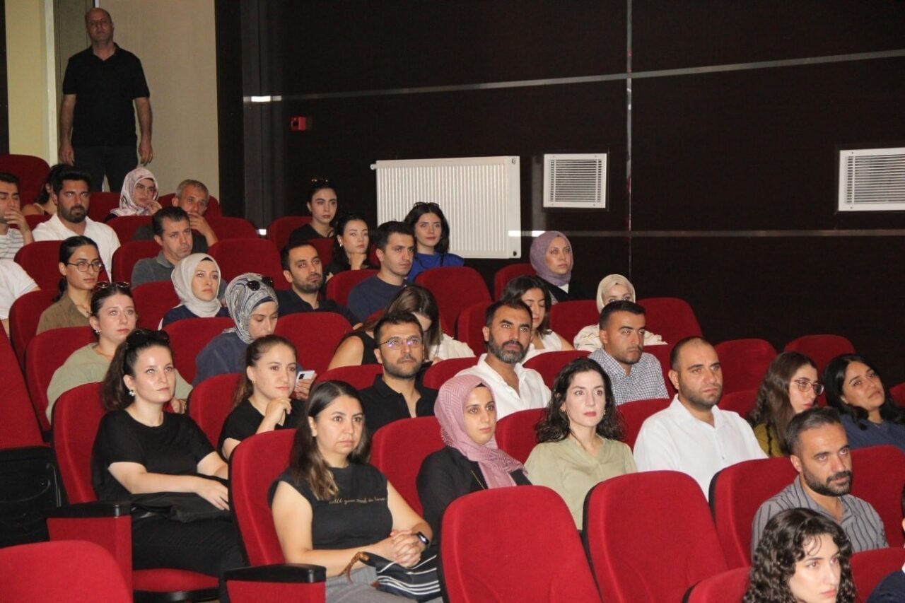 Şırnak’ın Cizre ilçesinde 2025-2026 eğitim öğretim yılı rehber öğretmenler toplantısı