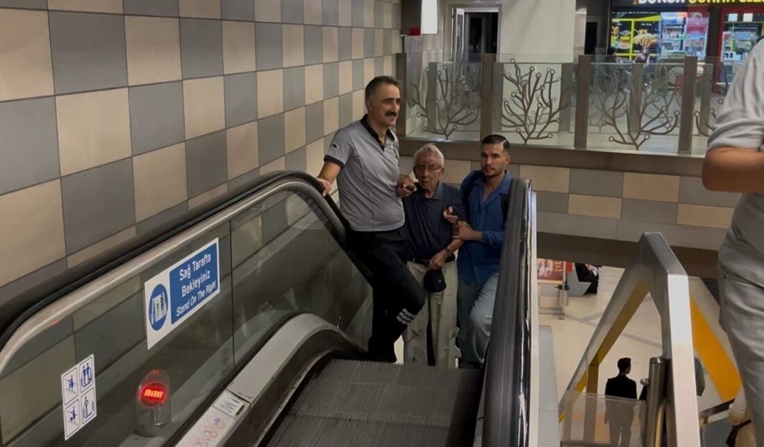 Bursa’da oyun oynayan çocukların koşuşturduğu esnada çarptıkları yaşlı adam, metro