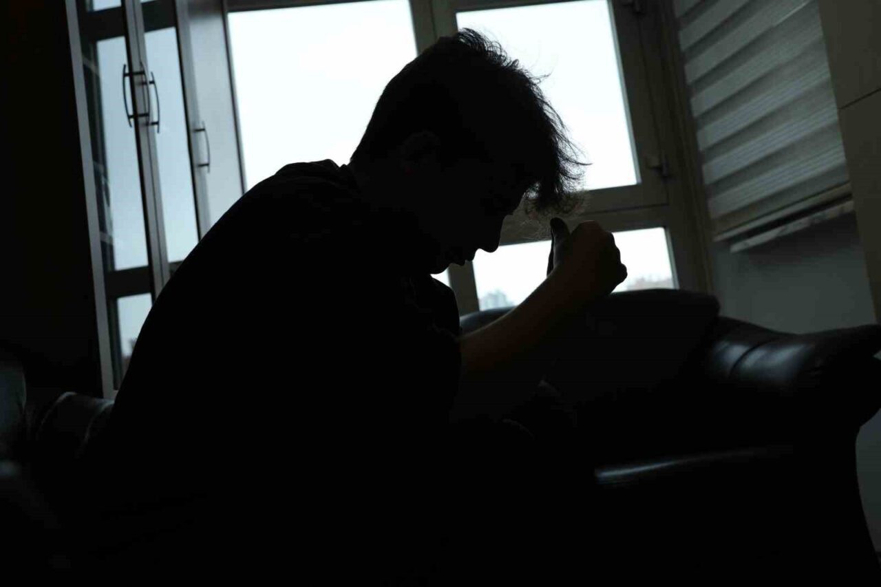 Son zamanlarda sosyal medya kullanımı ve şiddet içerikli oyunların artmasıyla