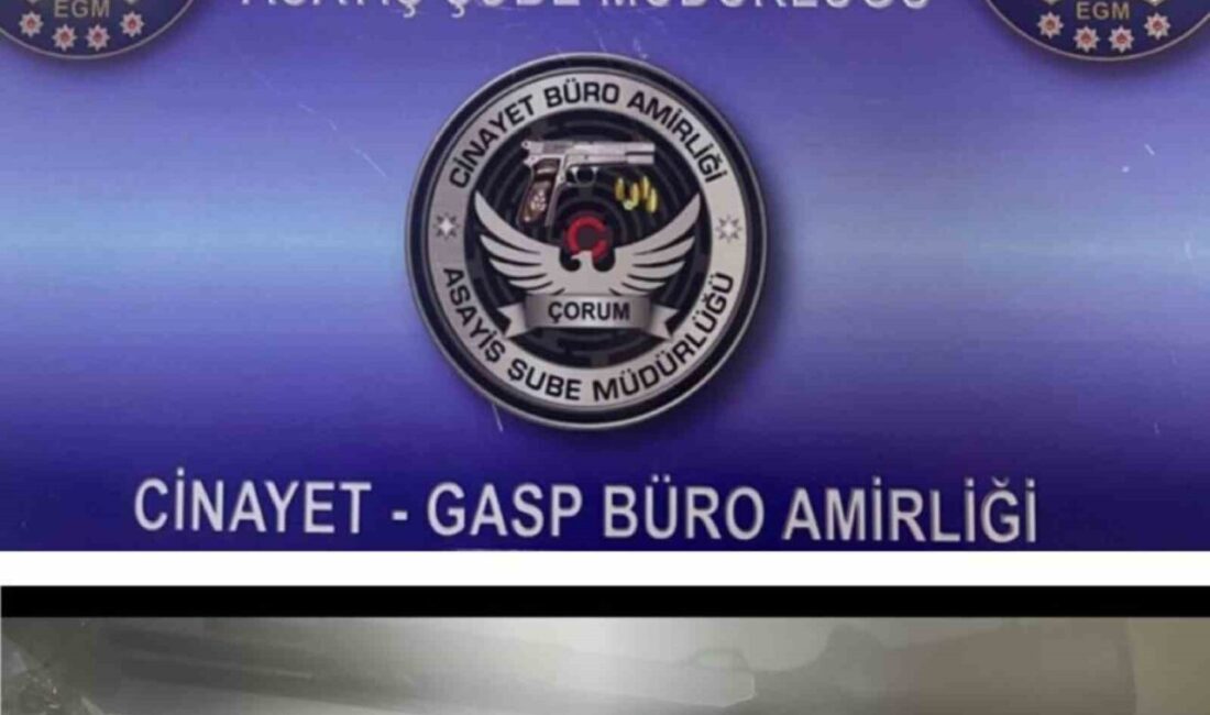 Çorum’da polis ekiplerince gerçekleştirilen denetimlerde haklarında yakalama kararı bulunan 4