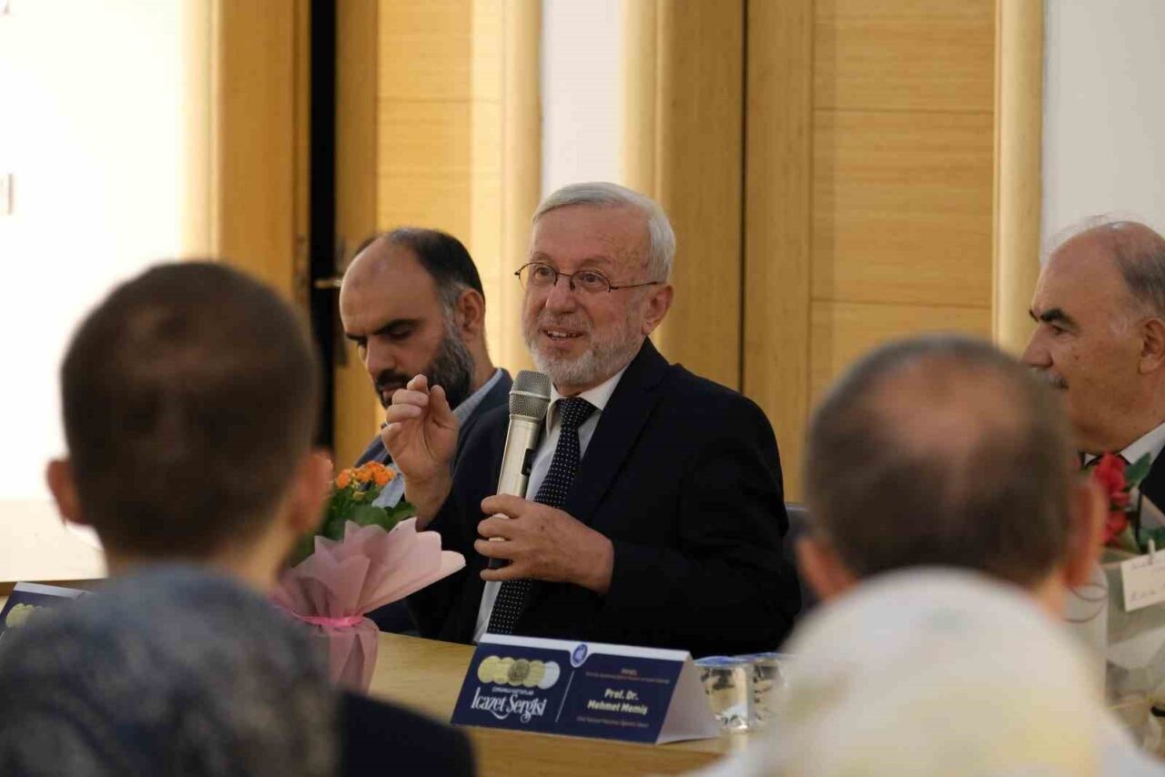 Çorum Belediyesi tarafından düzenlenen “Çorumlu Hattatlar İcazet Sergisi” ve “Türk