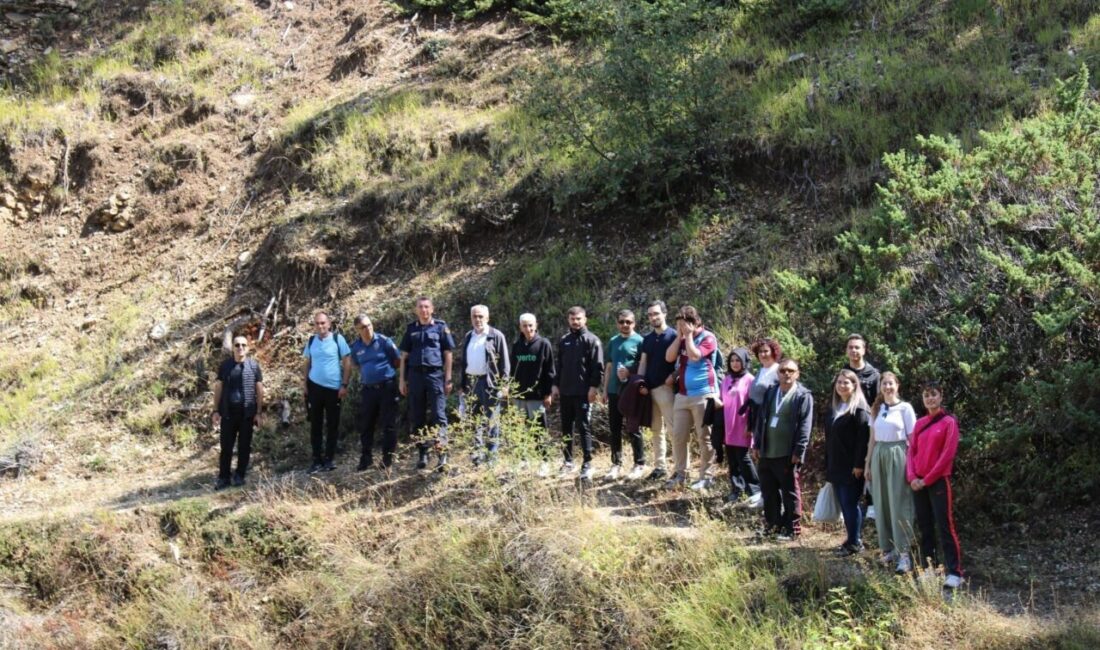 Çorum’un İskilip ilçesinde vatandaşlar ve protokol üyeleri sağlıklı yaşama dikkat