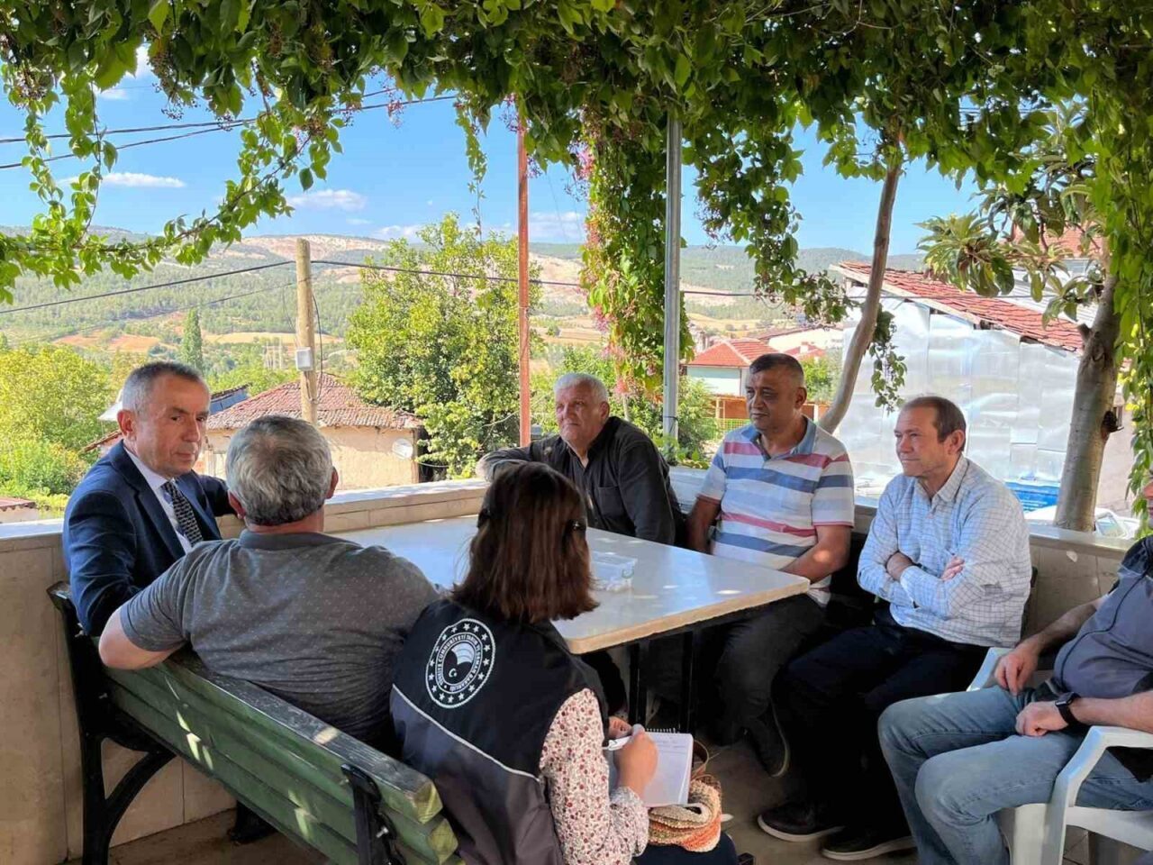 Bilecik İl Tarım ve Orman Müdürü Çetin Ayvalık, Çukurören köyünde