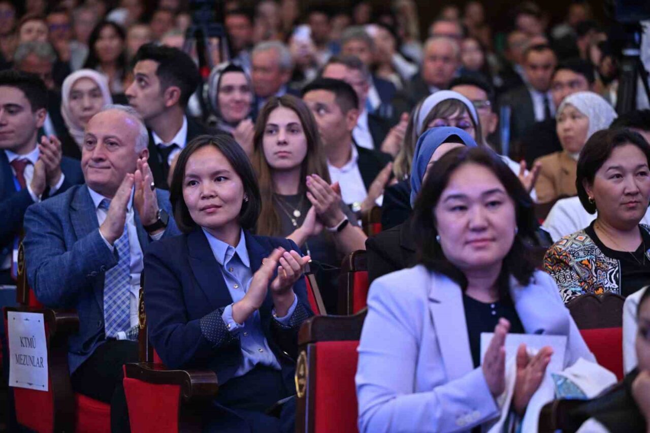 Cumhurbaşkanı Yardımcısı Cevlet Yılmaz, Kırgızistan-Türkiye Manas Üniversitesi’nde yaptığı konuşmada, “Kırgızistan’ın