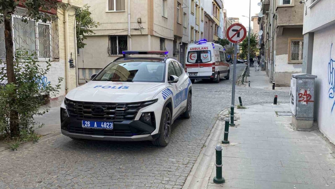 Eskişehir’de haber alınamayan yaşlı kadının yaşadığı ve ağır kokuların yayıldığı