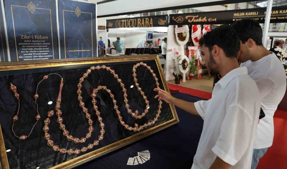 İstanbul’da bir tespih ustası, 14 ayda Kur’an-ı Kerim’in 604 sayfasını