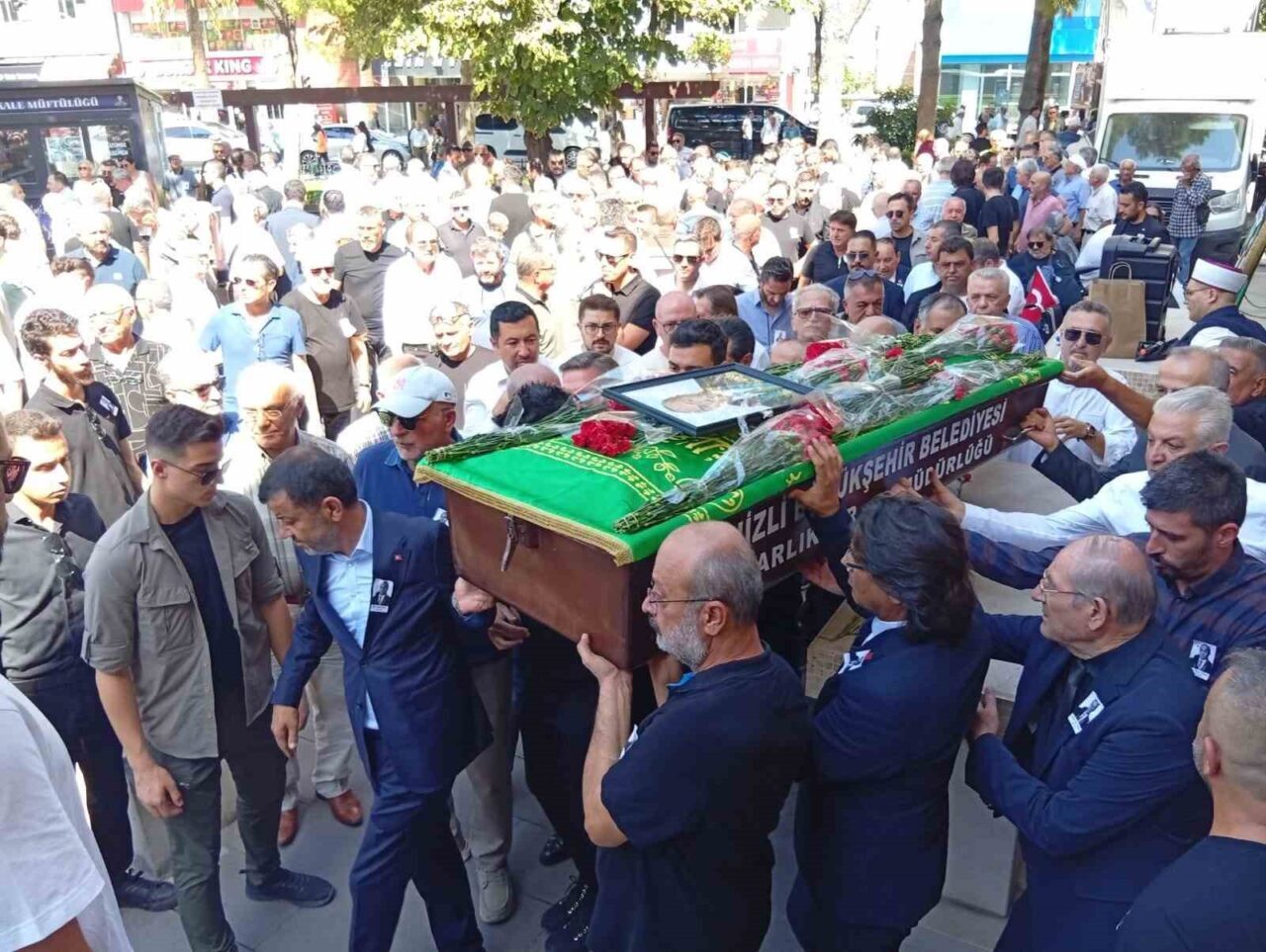 DENİZLİ (İHA) – Denizli siyaset ve yargı camiasının sevilen isimlerinden