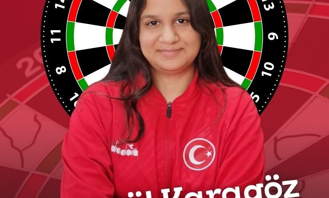 Güney Kore’de devam eden Dart Dünya Şampiyonası’nda ayyıldızlı formayla yarışan