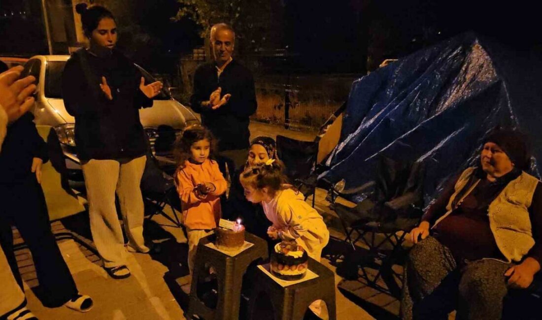 Balıkesir’in Sındırgı ilçesinde artçı sarsıntılar sürerken, vatandaşların kaldığı çadırlarda bu