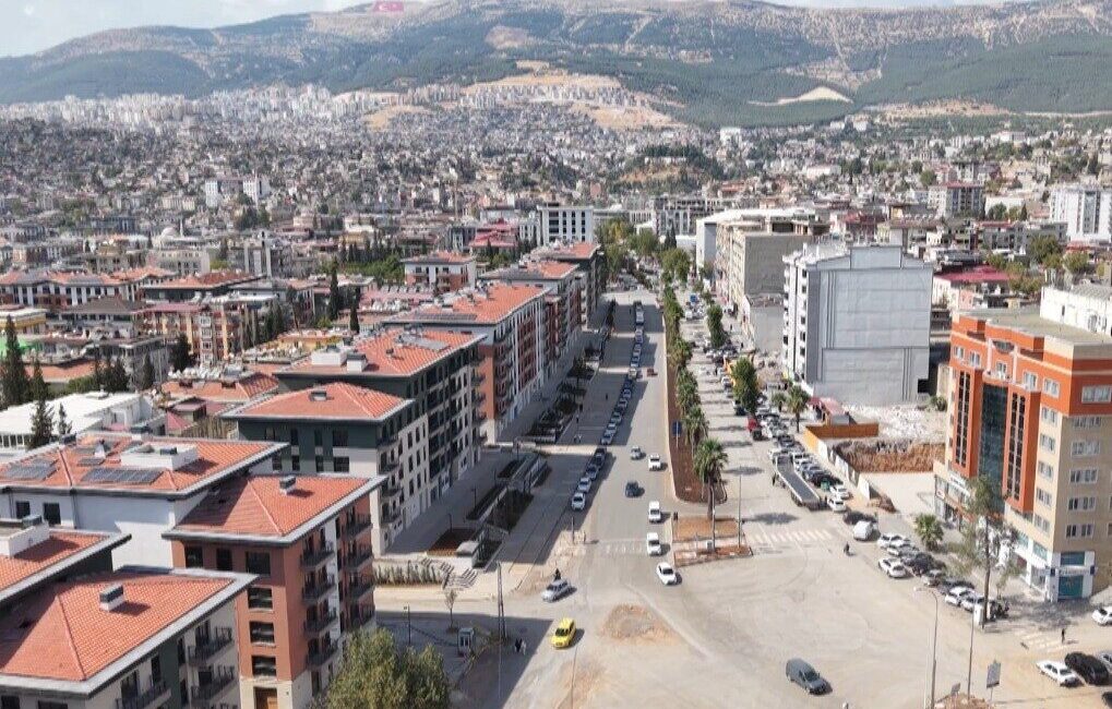 6 Şubat depremlerinin merkez üssü Kahramanmaraş’ta yıkılan yapıların yerine yeni