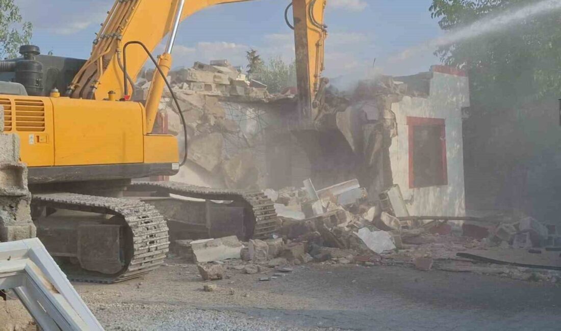 Gaziantep’in Araban ilçesinde, Kahramanmaraş merkezli depremlerin ardından tespit edilen orta