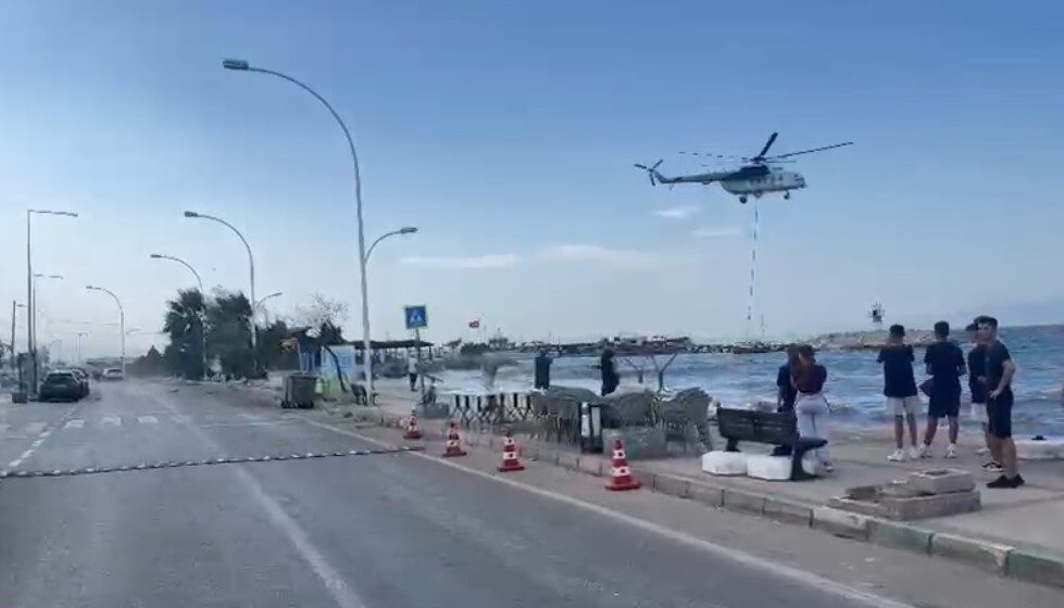 Bursa’da televizyon vericilerinin bulunduğu Gündoğdu köyündeki ormanlık alanda çıkan yangına