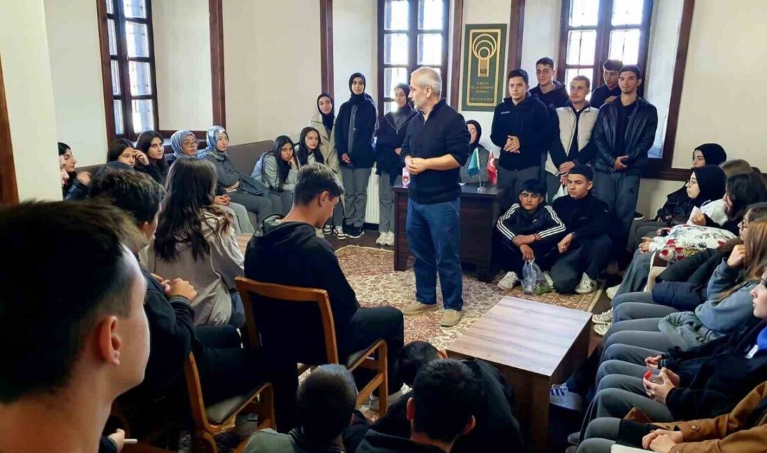 Nurettin Topçu Sosyal Bilimler Lisesi, 11 yıldır kesintisiz sürdürdüğü geleneksel