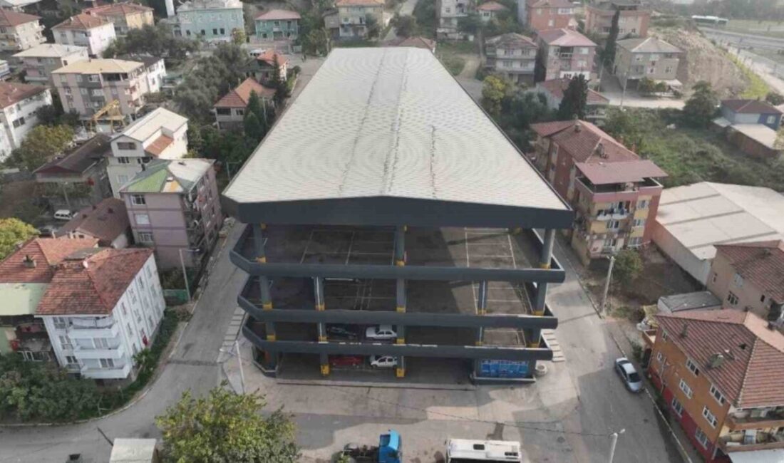 Dilovası’nda mevcut katlı otopark binasının tadilattan geçirilerek modern bir belediye