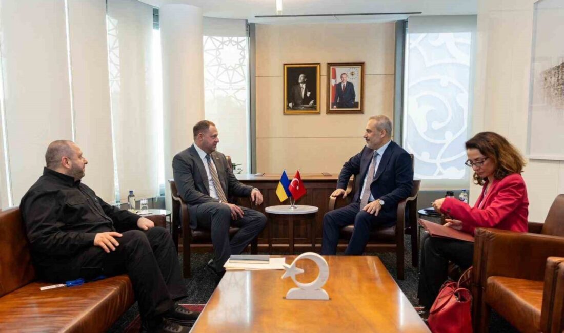 Dışişleri Bakanı Hakan Fidan, Ukrayna Devlet Başkanlığı Ofisi Başkanı Andriy