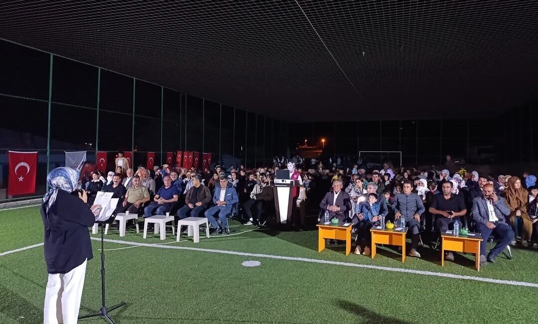 Ağrı’nın Diyadin ilçesinde Gençlik Merkezi tarafından düzenlenen kültürel etkinlikler tüm