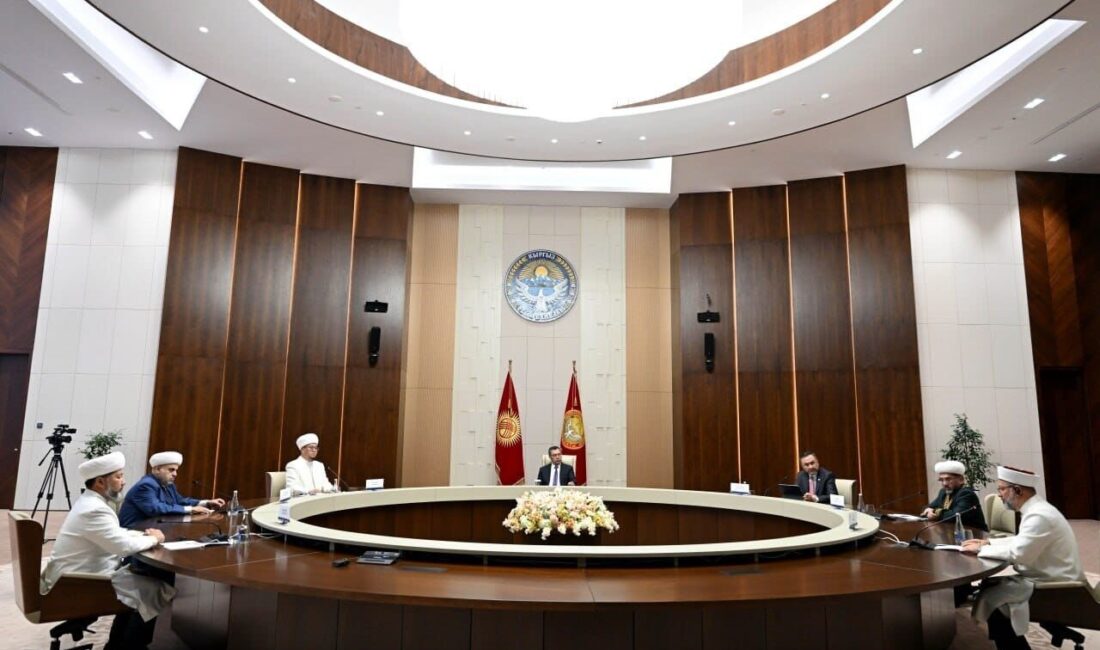 Kırgızistan Cumhurbaşkanı Sadır Caparov, Diyanet İşleri Başkanı Prof. Dr. Ali