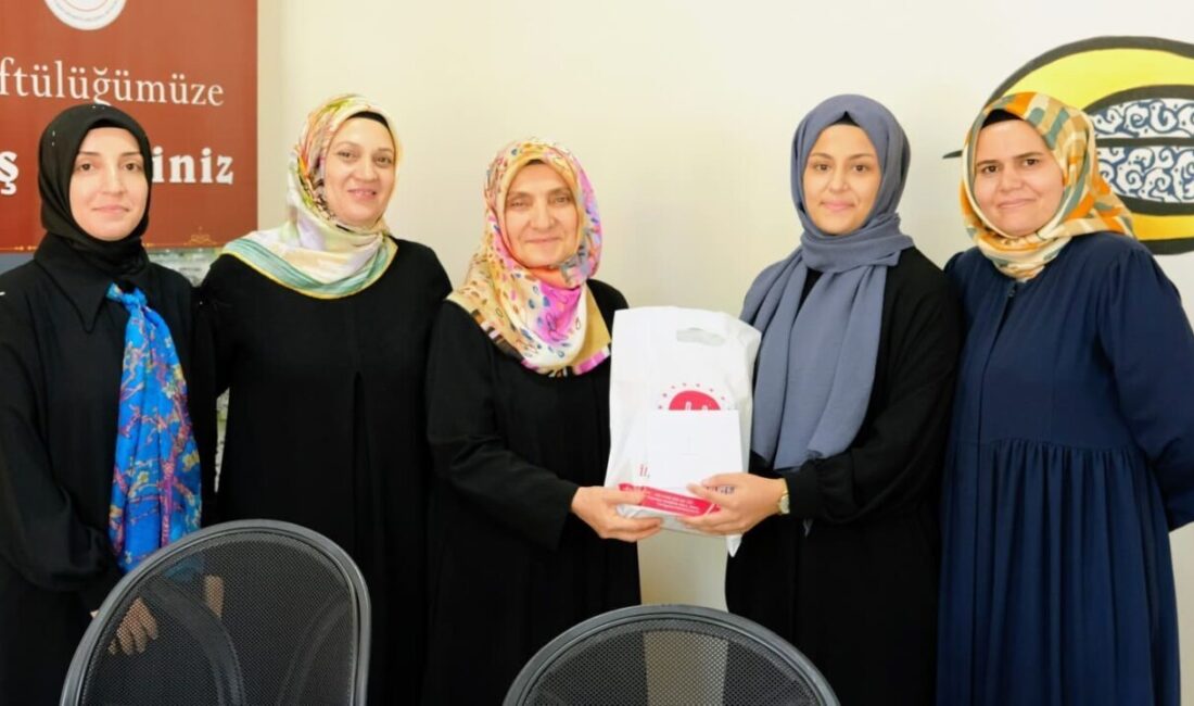 Diyarbakır İl Müftülüğünce müftü Celal Büyük’ün başkanlığında hafızlık ve Kur’an-ı