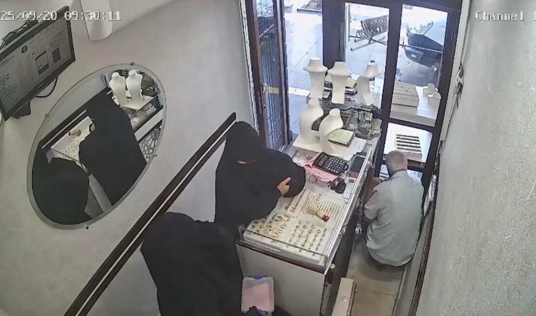Diyarbakır’ın Sur ilçesinde, kadınlar kuyumcudan 2,5 kilo altın çaldı. “Antalya