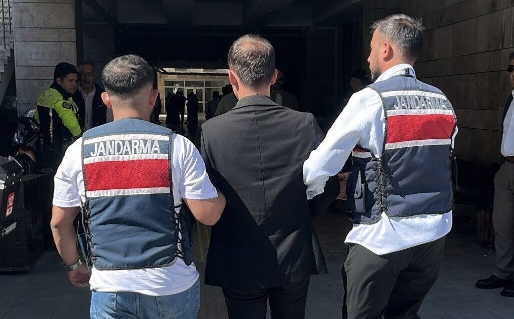 Samsun’da dolandırıcılık suçundan 8 yıl 4 ay hapis cezası bulunan