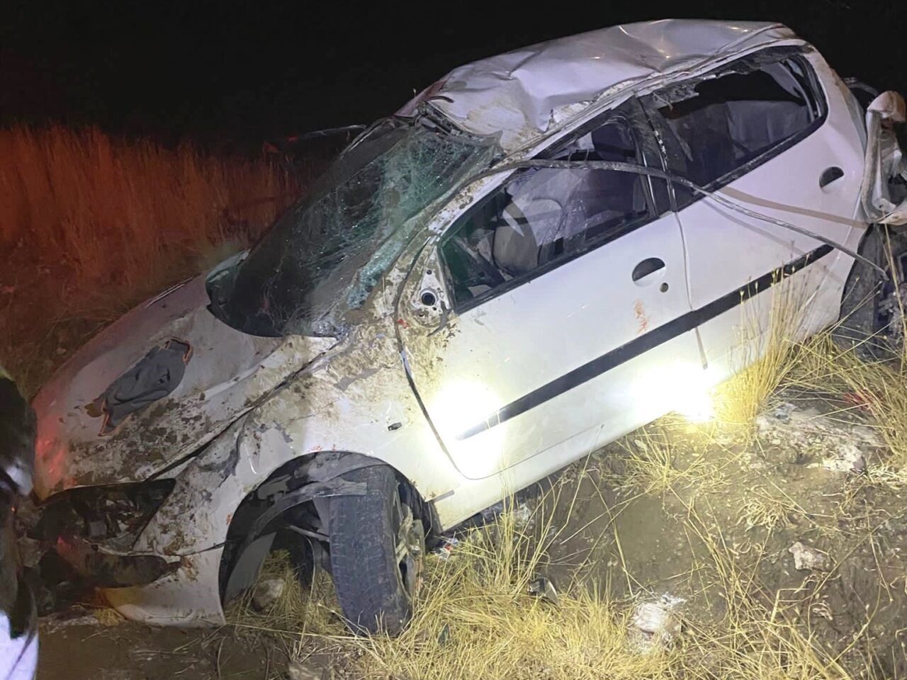 Kütahya’nın Domaniç ilçesinde otomobilin yoldan çıkarak takla atması sonucu meydana