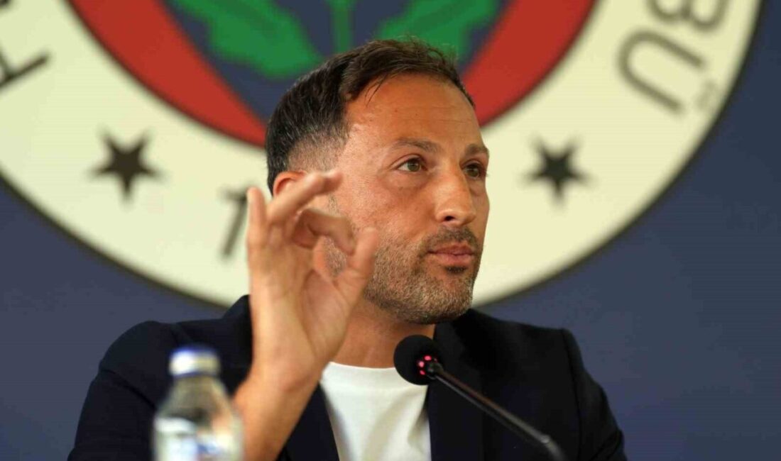 Fenerbahçe’nin anlaşma sağladığı ve geçtiğimiz günlerde göreve başlayan Teknik Direktör