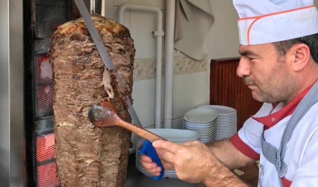 Samsun’un Vezirköprü ilçesinde 55 yaşındaki döner ustası, evinde asılı halde