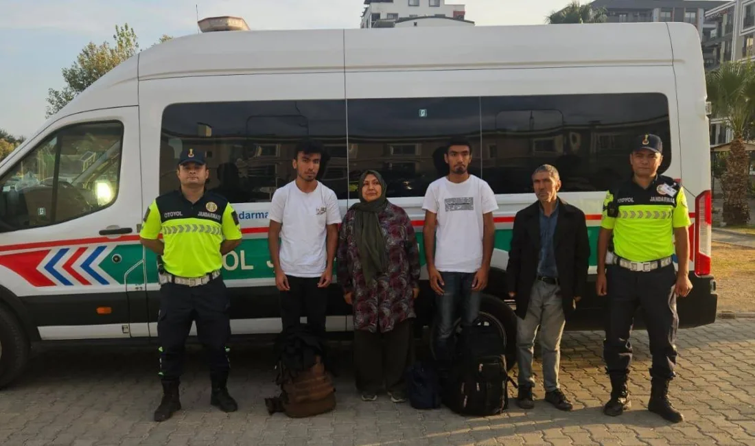 İzmir’den Muğla’ya gittikleri tespit edilen 4 düzensiz göçmen ile 1