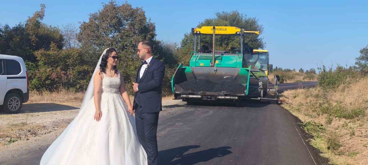 Çanakkale’de bir çift, damadın operatör olarak çalıştığı sıcak asfalt dökme