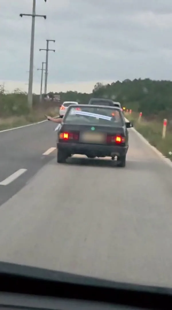 Sakarya’nın Karasu ilçesinde düğün konvoyunda havaya ateş açtığı tespit edilen