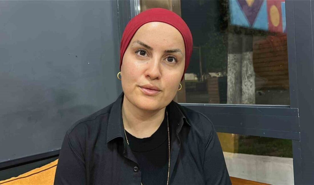 Hatay’da düğün esnasında halay başı olmak isteyerek kadın soliste saldıran