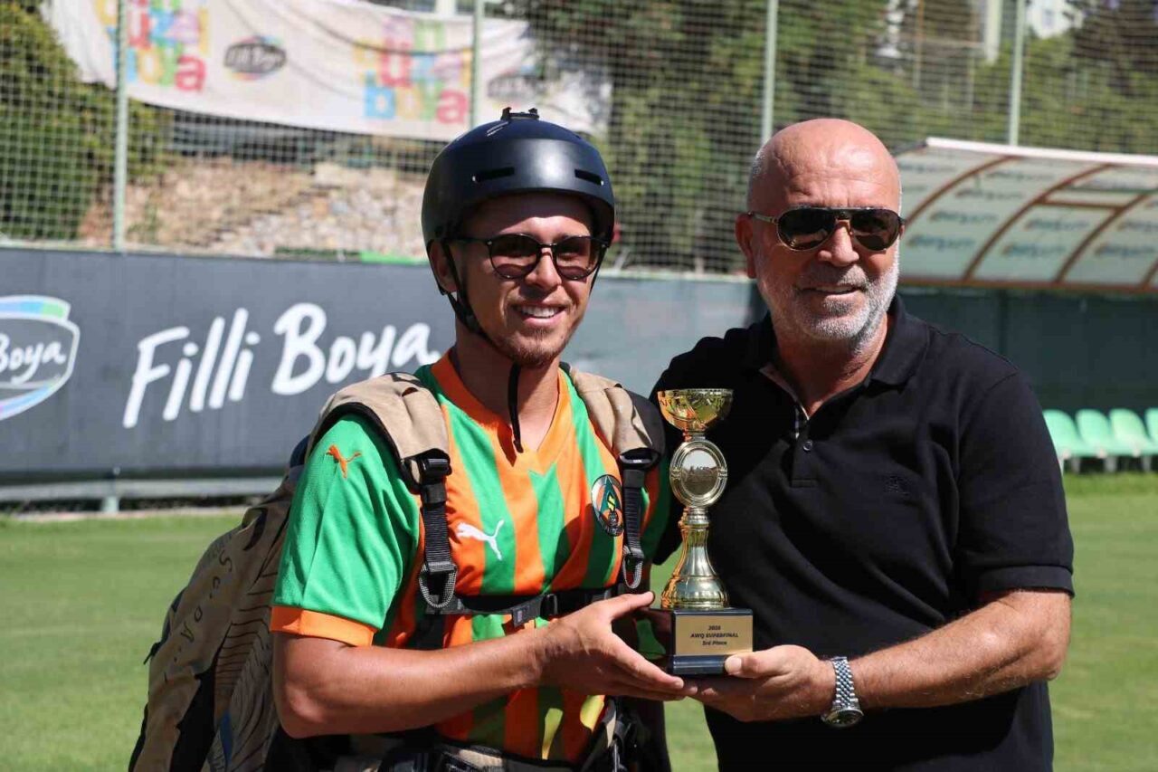 Muğla’nın Fethiye ilçesinde 10-14 Eylül tarihinde düzenlenen Yamaç Paraşütü Dünya